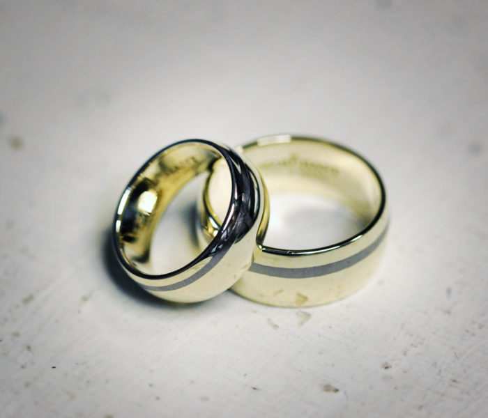 Was ist Tantal - Tantalum! Allergiker geeignetes Metall bei KREMO kreativ modern innovativ in Salzburg GoldTantal01 Was ist Tantal - Tantalum! Allergiker geeignetes Metall bei KREMO kreativ modern innovativ in Salzburg GoldTantal01