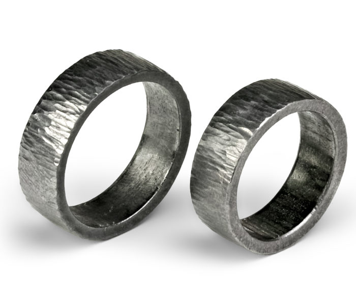 Salzburger Juwelierwaren KREMO kreativ modern Juwelier Salzburg Tantal Ringe Tantalum Trauringe sind einfach etwas Besonderes… Salzburger Juwelierwaren KREMO kreativ modern Juwelier Salzburg Tantal Ringe Tantalum Trauringe sind einfach etwas Besonderes… Groove01